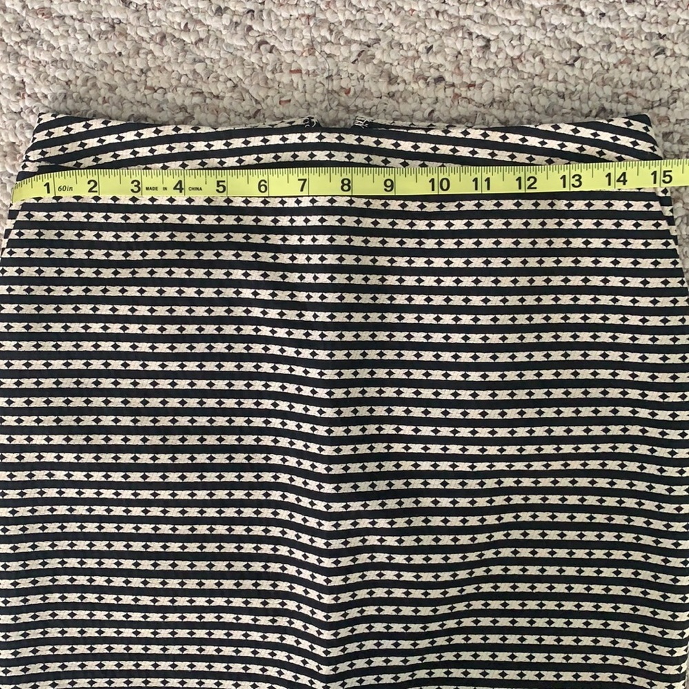 NWOT Pencil Skirt with Pockets - Picture 5 of 8